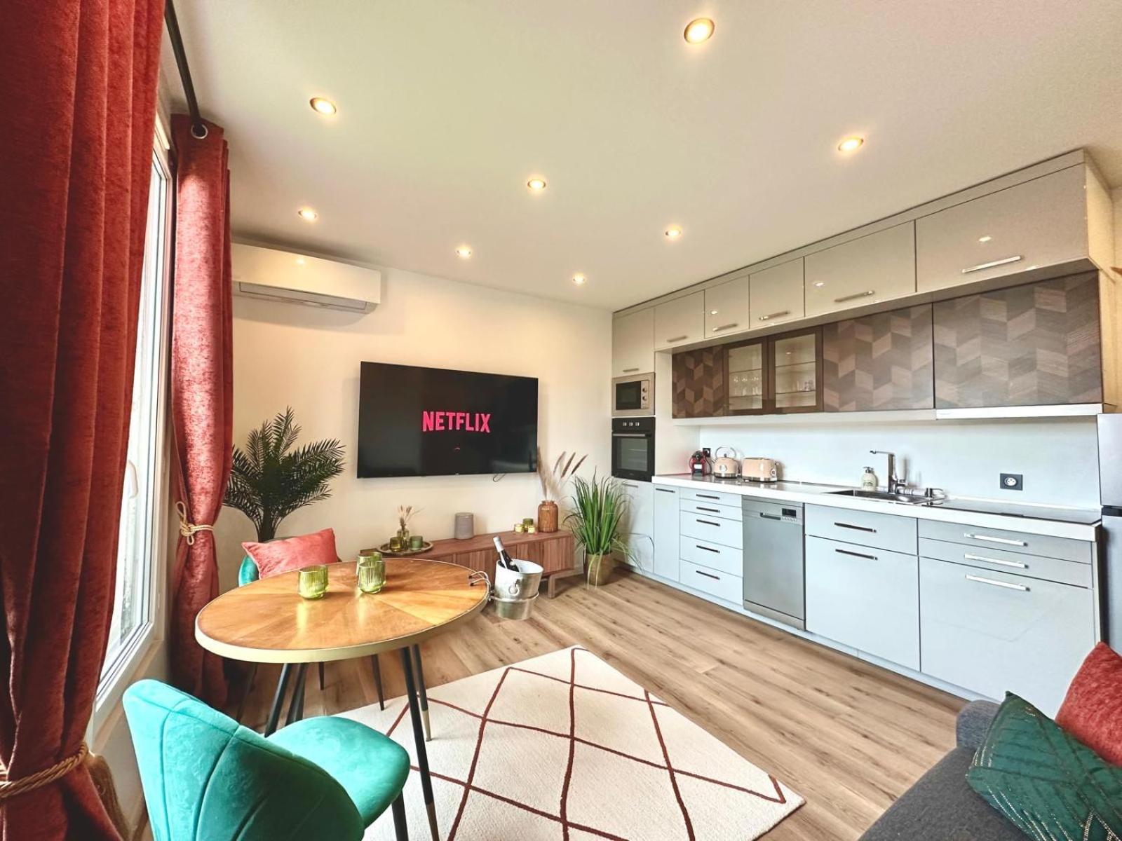 Meg Apartment *